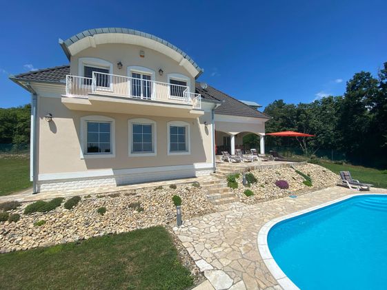 Ferien Villa mit Pool in Ungarn