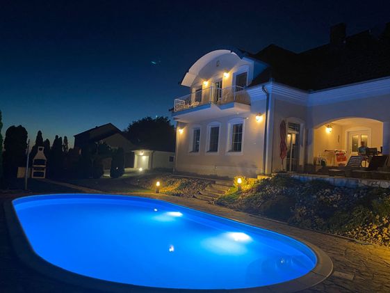 Ferien Villa mit Pool in Ungarn