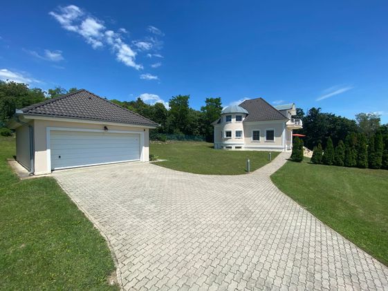 Ferien Villa mit Pool in Ungarn